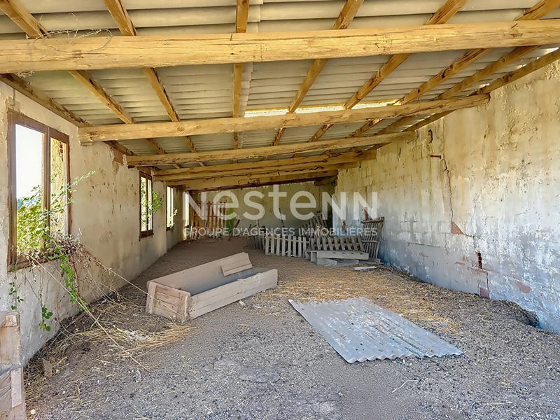 Demeure - 196 m² - 12 pièces