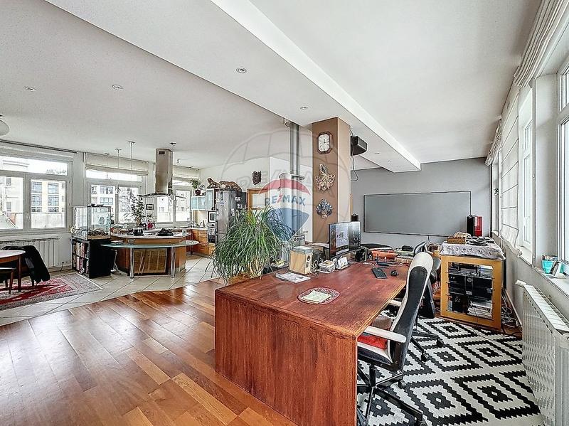 Appartement - 185 m² - 7 pièces