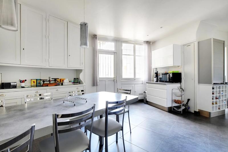 Appartement - 250 m² - 8 pièces