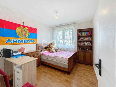 Appartement - 92 m² - 5 pièces