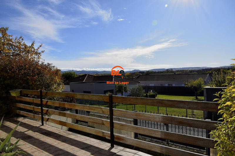 Maison - 98 m² - 4 pièces