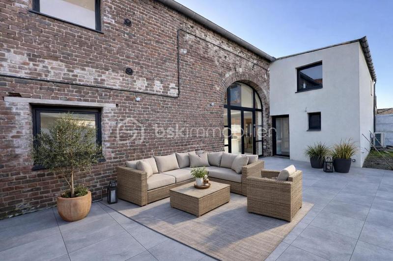 Maison - 190 m² - 5 pièces