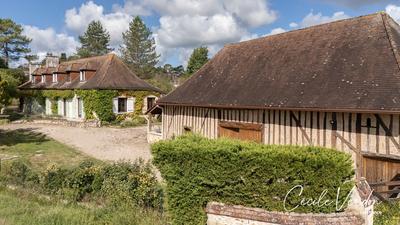 Corps de ferme - 250 m² - 7 pièces