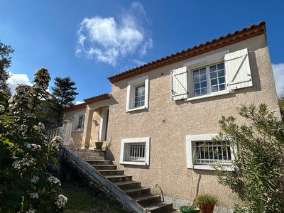 Maison - 101 m² - 4 pièces