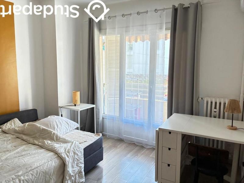 Chambre - 12 m² - 1 pièce