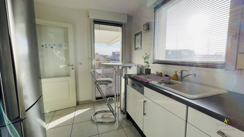 Appartement - 93 m² - 4 pièces