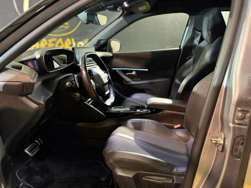 Peugeot 2008 II Gt 1.5 BlueHDi Eat8 130ch Sièges chauffants, Caméra de recul, Apple CarPlay