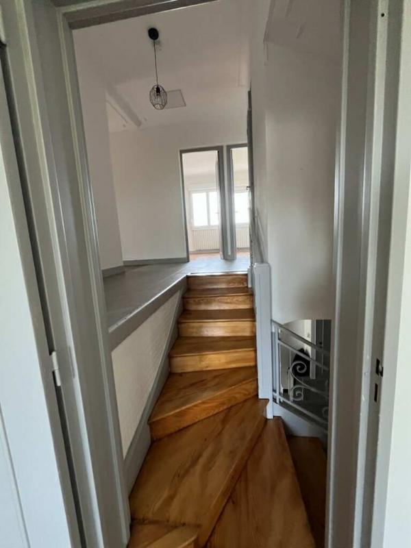 Maison - 191 m² - 8 pièces