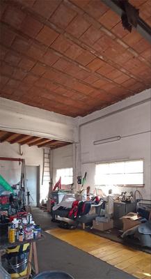 Local d'activités - 150 m²