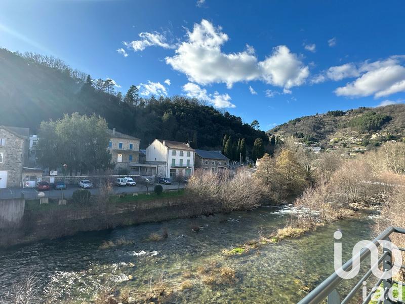 Appartement - 183 m² - 6 pièces