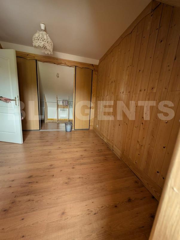 Maison traditionnelle - 138 m² - 6 pièces