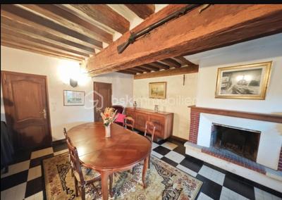 Maison - 211 m² - 9 pièces