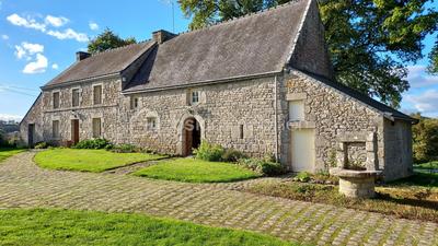 Maison en pierre - 187 m² - 7 pièces