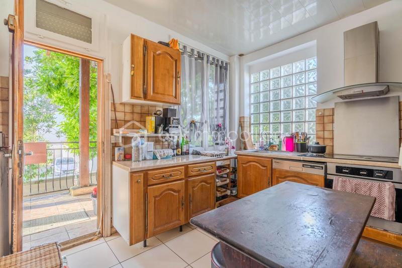 Maison - 161 m² - 11 pièces