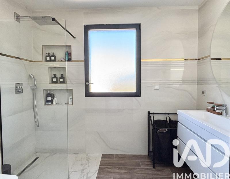 Maison - 185 m² - 6 pièces