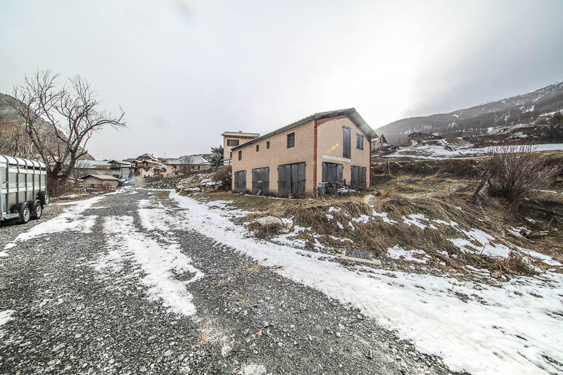 Maison - 160 m² - 2 pièces