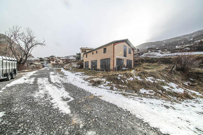 Maison - 160 m² - 2 pièces