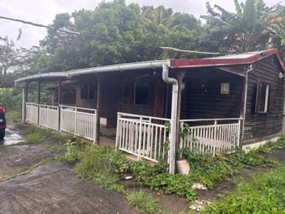 Maison - 88 m² - 3 pièces