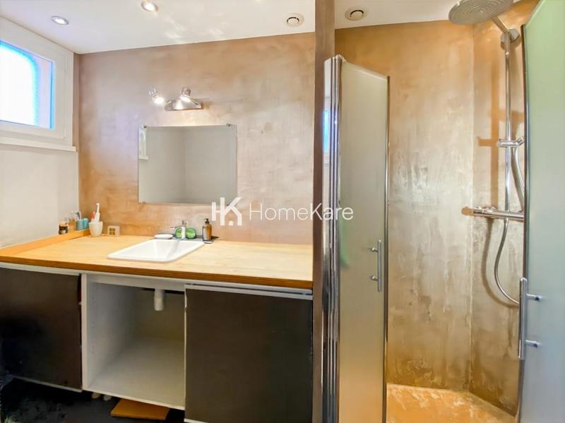 Maison - 93 m² - 4 pièces