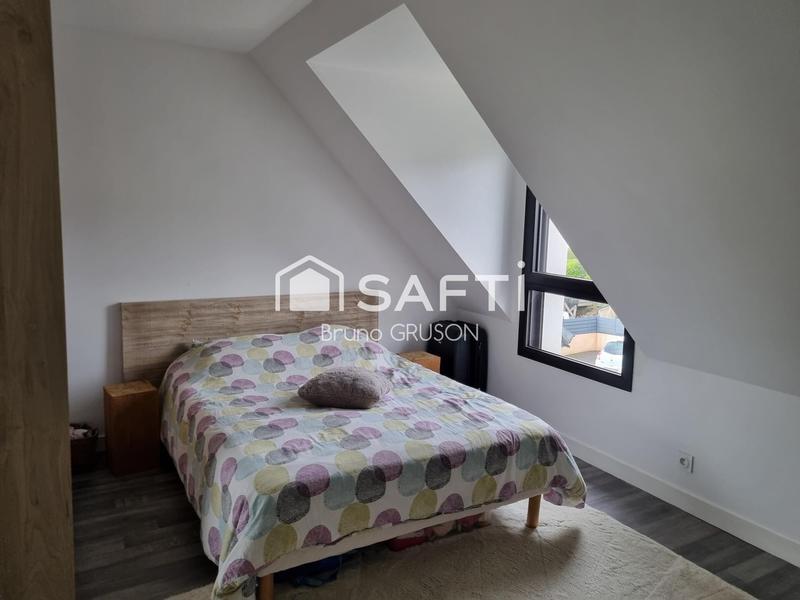 Maison - 99 m² - 6 pièces