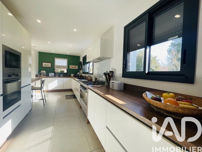 Maison - 166 m² - 6 pièces