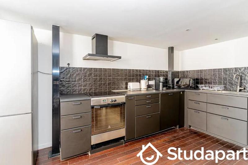 Chambre - 12 m² - 1 pièce