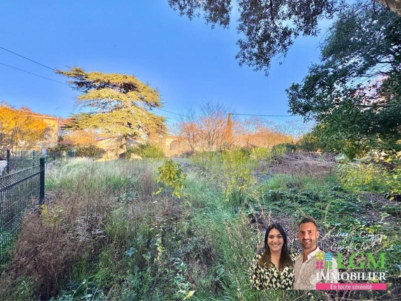 Terrain constructible - 1 941 m²