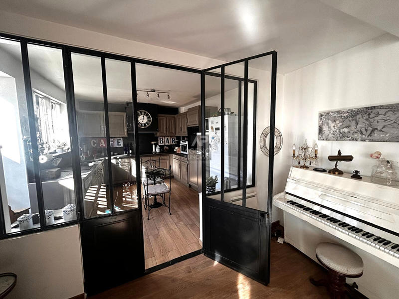 Maison - 121 m² - 6 pièces