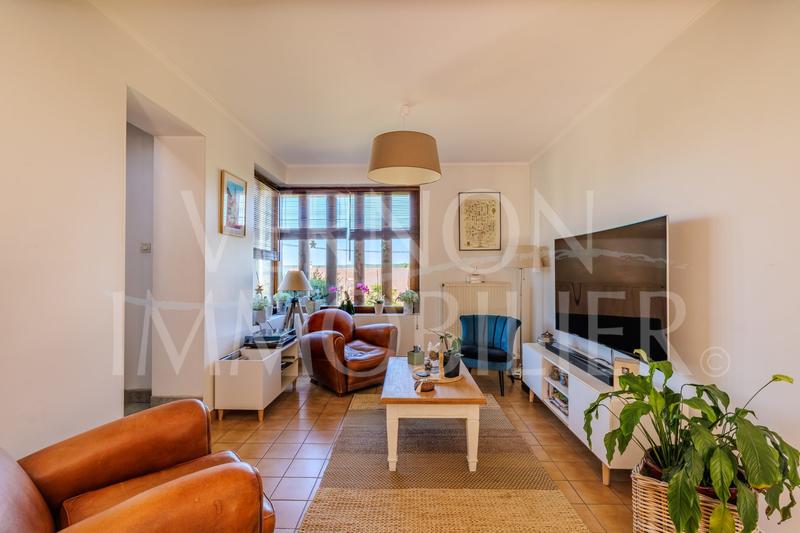 Maison traditionnelle - 137 m² - 6 pièces