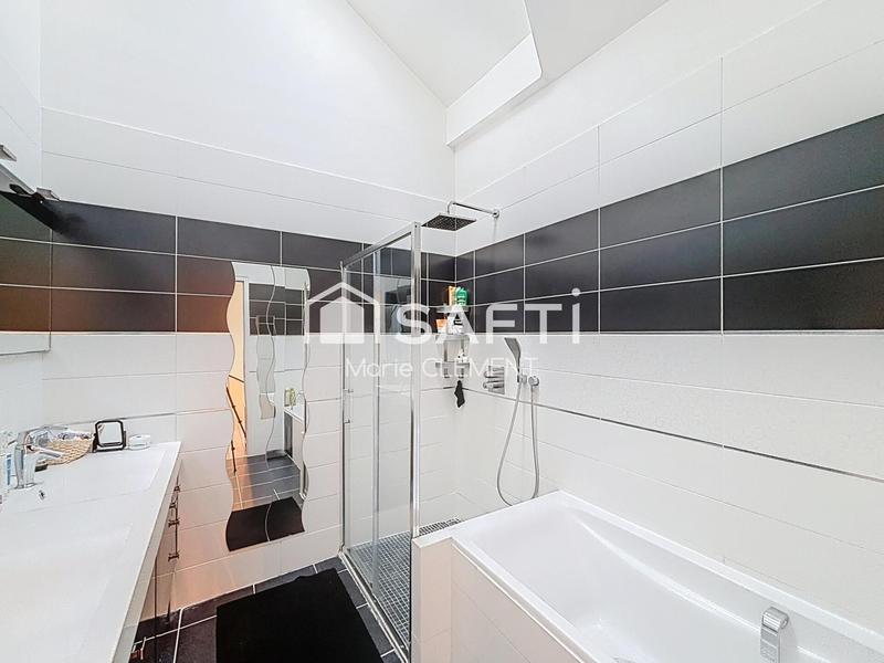 Maison - 123 m² - 5 pièces