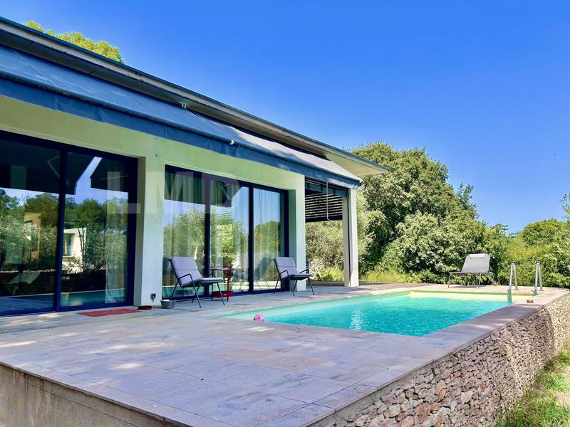 Maison - 185 m² - 7 pièces