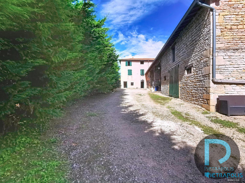 Maison ancienne - 193 m² - 6 pièces