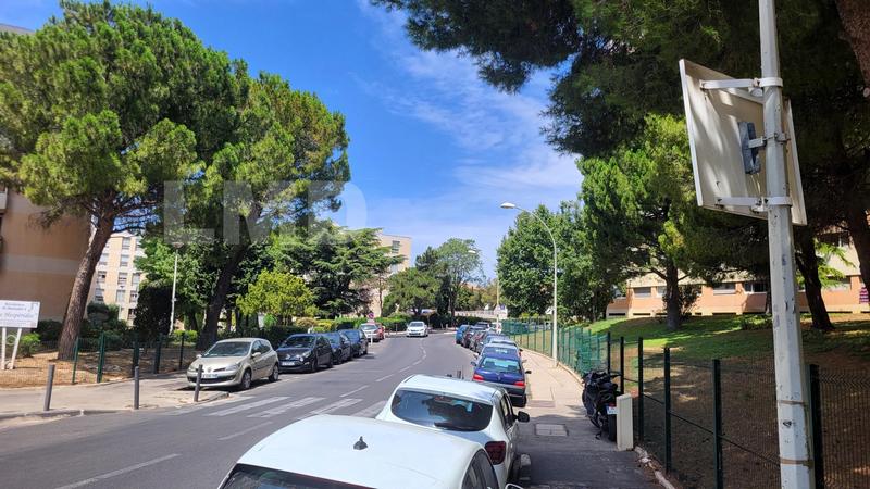 Appartement - 77 m² - 4 pièces