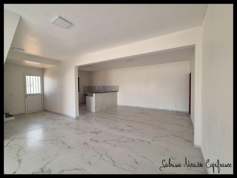 Maison - 209 m² - 6 pièces