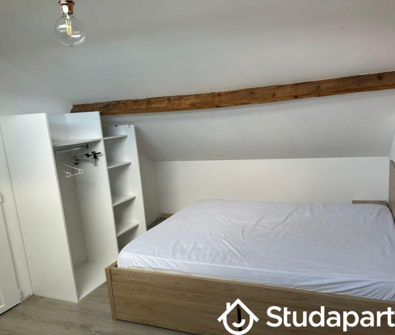 Chambre - 10 m² - 1 pièce