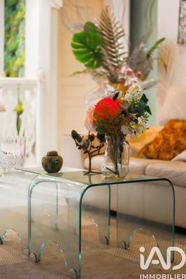 Maison - 681 m² - 17 pièces