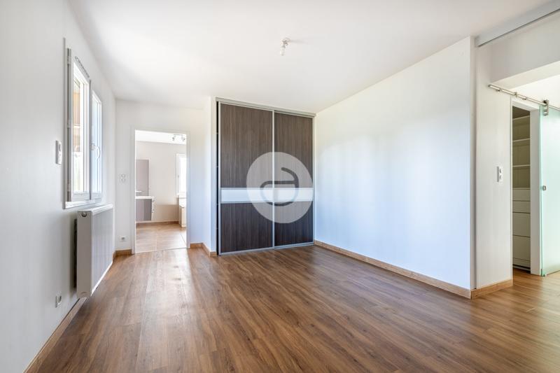 Maison - 427 m² - 14 pièces