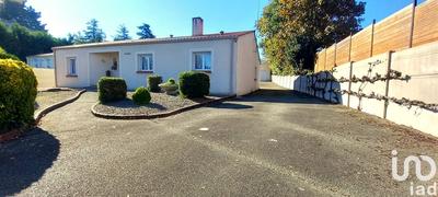 Maison - 75 m² - 5 pièces