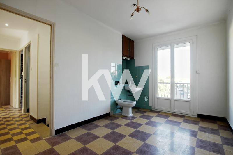 Maison - 80 m² - 5 pièces