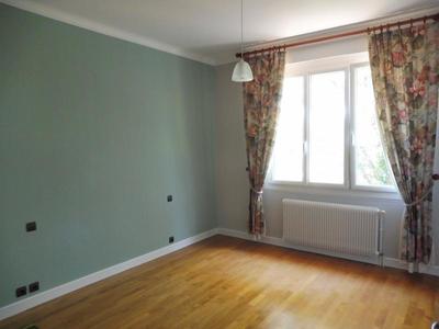 Maison - 172 m² - 7 pièces