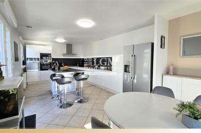 Pavillon - 115 m² - 6 pièces