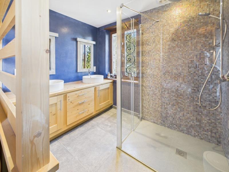 Châlet - 304 m² - 9 pièces