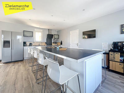 Maison - 186 m² - 7 pièces