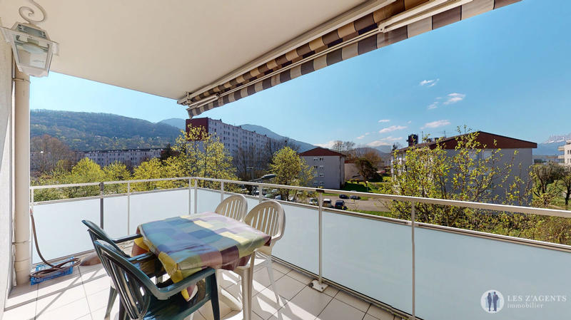 Appartement - 82 m² - 4 pièces