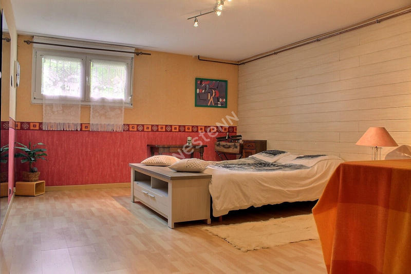 Maison - 140 m² - 6 pièces