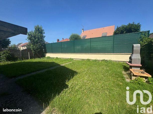 Maison - 94 m² - 7 pièces