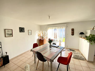 Maison - 92 m² - 5 pièces