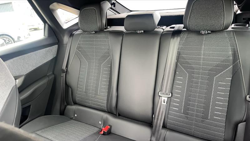 Peugeot 3008 1.2 Hybrid 136 e-Dcs6 Allure