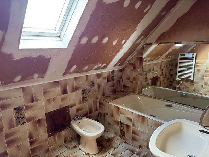 Maison - 104 m² - 5 pièces