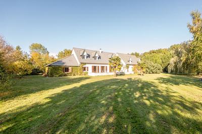 Maison - 306 m² - 7 pièces